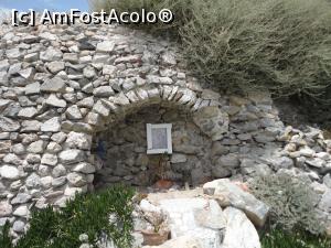 [P42] Perissa, Aici a fost biserica Agia Eirini.  » foto by maryka
 - 
<span class="allrVoted glyphicon glyphicon-heart hidden" id="av929004"></span>
<a class="m-l-10 hidden" id="sv929004" onclick="voting_Foto_DelVot(,929004,1177)" role="button">șterge vot <span class="glyphicon glyphicon-remove"></span></a>
<a id="v9929004" class=" c-red"  onclick="voting_Foto_SetVot(929004)" role="button"><span class="glyphicon glyphicon-heart-empty"></span> <b>LIKE</b> = Votează poza</a> <img class="hidden"  id="f929004W9" src="/imagini/loader.gif" border="0" /><span class="AjErrMes hidden" id="e929004ErM"></span>