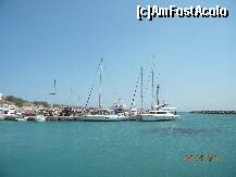 [P30] Iahturi in portul Vlychada » foto by bitnic
 - 
<span class="allrVoted glyphicon glyphicon-heart hidden" id="av260372"></span>
<a class="m-l-10 hidden" id="sv260372" onclick="voting_Foto_DelVot(,260372,1177)" role="button">șterge vot <span class="glyphicon glyphicon-remove"></span></a>
<a id="v9260372" class=" c-red"  onclick="voting_Foto_SetVot(260372)" role="button"><span class="glyphicon glyphicon-heart-empty"></span> <b>LIKE</b> = Votează poza</a> <img class="hidden"  id="f260372W9" src="/imagini/loader.gif" border="0" /><span class="AjErrMes hidden" id="e260372ErM"></span>