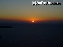 [P10] Oia- apus, asteptam sa intre soarele in mare » foto by Merlina
 - 
<span class="allrVoted glyphicon glyphicon-heart hidden" id="av372320"></span>
<a class="m-l-10 hidden" id="sv372320" onclick="voting_Foto_DelVot(,372320,1177)" role="button">șterge vot <span class="glyphicon glyphicon-remove"></span></a>
<a id="v9372320" class=" c-red"  onclick="voting_Foto_SetVot(372320)" role="button"><span class="glyphicon glyphicon-heart-empty"></span> <b>LIKE</b> = Votează poza</a> <img class="hidden"  id="f372320W9" src="/imagini/loader.gif" border="0" /><span class="AjErrMes hidden" id="e372320ErM"></span>