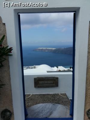 [P03] Vedere spre caldera din Fira. In departare se zareste Oia » foto by ioana74
 - 
<span class="allrVoted glyphicon glyphicon-heart hidden" id="av1036553"></span>
<a class="m-l-10 hidden" id="sv1036553" onclick="voting_Foto_DelVot(,1036553,1177)" role="button">șterge vot <span class="glyphicon glyphicon-remove"></span></a>
<a id="v91036553" class=" c-red"  onclick="voting_Foto_SetVot(1036553)" role="button"><span class="glyphicon glyphicon-heart-empty"></span> <b>LIKE</b> = Votează poza</a> <img class="hidden"  id="f1036553W9" src="/imagini/loader.gif" border="0" /><span class="AjErrMes hidden" id="e1036553ErM"></span>