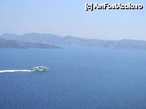 [P08] Vedere spre Caldera dinspre Akrotiri » foto by Florin82
 - 
<span class="allrVoted glyphicon glyphicon-heart hidden" id="av442176"></span>
<a class="m-l-10 hidden" id="sv442176" onclick="voting_Foto_DelVot(,442176,1177)" role="button">șterge vot <span class="glyphicon glyphicon-remove"></span></a>
<a id="v9442176" class=" c-red"  onclick="voting_Foto_SetVot(442176)" role="button"><span class="glyphicon glyphicon-heart-empty"></span> <b>LIKE</b> = Votează poza</a> <img class="hidden"  id="f442176W9" src="/imagini/loader.gif" border="0" /><span class="AjErrMes hidden" id="e442176ErM"></span>