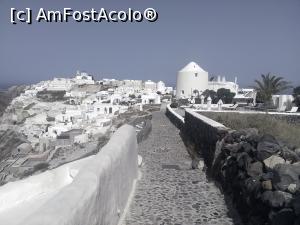 [P11] Oia, o mica promenada, sus pe marginea vulcanului » foto by dorgo
 - 
<span class="allrVoted glyphicon glyphicon-heart hidden" id="av761981"></span>
<a class="m-l-10 hidden" id="sv761981" onclick="voting_Foto_DelVot(,761981,1177)" role="button">șterge vot <span class="glyphicon glyphicon-remove"></span></a>
<a id="v9761981" class=" c-red"  onclick="voting_Foto_SetVot(761981)" role="button"><span class="glyphicon glyphicon-heart-empty"></span> <b>LIKE</b> = Votează poza</a> <img class="hidden"  id="f761981W9" src="/imagini/loader.gif" border="0" /><span class="AjErrMes hidden" id="e761981ErM"></span>