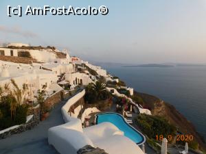 [P18] Iconica Oia » foto by irinad
 - 
<span class="allrVoted glyphicon glyphicon-heart hidden" id="av1199531"></span>
<a class="m-l-10 hidden" id="sv1199531" onclick="voting_Foto_DelVot(,1199531,1177)" role="button">șterge vot <span class="glyphicon glyphicon-remove"></span></a>
<a id="v91199531" class=" c-red"  onclick="voting_Foto_SetVot(1199531)" role="button"><span class="glyphicon glyphicon-heart-empty"></span> <b>LIKE</b> = Votează poza</a> <img class="hidden"  id="f1199531W9" src="/imagini/loader.gif" border="0" /><span class="AjErrMes hidden" id="e1199531ErM"></span>