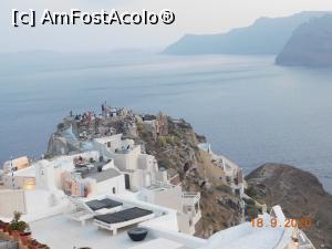 [P19] Ruinele castelului veneţian din Oia în care lumea se înghesuie la spectacolul apusului de soare » foto by irinad
 - 
<span class="allrVoted glyphicon glyphicon-heart hidden" id="av1199532"></span>
<a class="m-l-10 hidden" id="sv1199532" onclick="voting_Foto_DelVot(,1199532,1177)" role="button">șterge vot <span class="glyphicon glyphicon-remove"></span></a>
<a id="v91199532" class=" c-red"  onclick="voting_Foto_SetVot(1199532)" role="button"><span class="glyphicon glyphicon-heart-empty"></span> <b>LIKE</b> = Votează poza</a> <img class="hidden"  id="f1199532W9" src="/imagini/loader.gif" border="0" /><span class="AjErrMes hidden" id="e1199532ErM"></span>