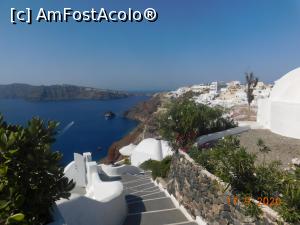 [P25] Scările ce duc la un hotel din Oia » foto by irinad
 - 
<span class="allrVoted glyphicon glyphicon-heart hidden" id="av1199538"></span>
<a class="m-l-10 hidden" id="sv1199538" onclick="voting_Foto_DelVot(,1199538,1177)" role="button">șterge vot <span class="glyphicon glyphicon-remove"></span></a>
<a id="v91199538" class=" c-red"  onclick="voting_Foto_SetVot(1199538)" role="button"><span class="glyphicon glyphicon-heart-empty"></span> <b>LIKE</b> = Votează poza</a> <img class="hidden"  id="f1199538W9" src="/imagini/loader.gif" border="0" /><span class="AjErrMes hidden" id="e1199538ErM"></span>