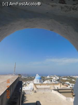 [P18] Vedere spre Akrotiri şi sudul insulei din Pyrgos » foto by irinad
 - 
<span class="allrVoted glyphicon glyphicon-heart hidden" id="av1209629"></span>
<a class="m-l-10 hidden" id="sv1209629" onclick="voting_Foto_DelVot(,1209629,1177)" role="button">șterge vot <span class="glyphicon glyphicon-remove"></span></a>
<a id="v91209629" class=" c-red"  onclick="voting_Foto_SetVot(1209629)" role="button"><span class="glyphicon glyphicon-heart-empty"></span> <b>LIKE</b> = Votează poza</a> <img class="hidden"  id="f1209629W9" src="/imagini/loader.gif" border="0" /><span class="AjErrMes hidden" id="e1209629ErM"></span>