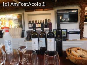 [P12] Sticlele aferente celor patru soiuri de vin » foto by irinad
 - 
<span class="allrVoted glyphicon glyphicon-heart hidden" id="av1212773"></span>
<a class="m-l-10 hidden" id="sv1212773" onclick="voting_Foto_DelVot(,1212773,1177)" role="button">șterge vot <span class="glyphicon glyphicon-remove"></span></a>
<a id="v91212773" class=" c-red"  onclick="voting_Foto_SetVot(1212773)" role="button"><span class="glyphicon glyphicon-heart-empty"></span> <b>LIKE</b> = Votează poza</a> <img class="hidden"  id="f1212773W9" src="/imagini/loader.gif" border="0" /><span class="AjErrMes hidden" id="e1212773ErM"></span>