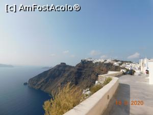 [P13] Din Firostefani ne tot uităm spre Skaros » foto by irinad
 - 
<span class="allrVoted glyphicon glyphicon-heart hidden" id="av1213796"></span>
<a class="m-l-10 hidden" id="sv1213796" onclick="voting_Foto_DelVot(,1213796,1177)" role="button">șterge vot <span class="glyphicon glyphicon-remove"></span></a>
<a id="v91213796" class=" c-red"  onclick="voting_Foto_SetVot(1213796)" role="button"><span class="glyphicon glyphicon-heart-empty"></span> <b>LIKE</b> = Votează poza</a> <img class="hidden"  id="f1213796W9" src="/imagini/loader.gif" border="0" /><span class="AjErrMes hidden" id="e1213796ErM"></span>
