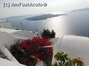 [P06] Din Imerovigli privim spre Caldera » foto by irinad
 - 
<span class="allrVoted glyphicon glyphicon-heart hidden" id="av1213789"></span>
<a class="m-l-10 hidden" id="sv1213789" onclick="voting_Foto_DelVot(,1213789,1177)" role="button">șterge vot <span class="glyphicon glyphicon-remove"></span></a>
<a id="v91213789" class=" c-red"  onclick="voting_Foto_SetVot(1213789)" role="button"><span class="glyphicon glyphicon-heart-empty"></span> <b>LIKE</b> = Votează poza</a> <img class="hidden"  id="f1213789W9" src="/imagini/loader.gif" border="0" /><span class="AjErrMes hidden" id="e1213789ErM"></span>