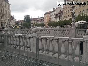 [P04] 'Trei poduri' peste râul Ljubljanica » foto by Aqvila
 - 
<span class="allrVoted glyphicon glyphicon-heart hidden" id="av680892"></span>
<a class="m-l-10 hidden" id="sv680892" onclick="voting_Foto_DelVot(,680892,1181)" role="button">șterge vot <span class="glyphicon glyphicon-remove"></span></a>
<a id="v9680892" class=" c-red"  onclick="voting_Foto_SetVot(680892)" role="button"><span class="glyphicon glyphicon-heart-empty"></span> <b>LIKE</b> = Votează poza</a> <img class="hidden"  id="f680892W9" src="/imagini/loader.gif" border="0" /><span class="AjErrMes hidden" id="e680892ErM"></span>