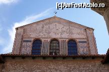 [P15] Mozaicul exterior de pe latura de vest a Basilicii Eufrasiana » foto by Costi
 - 
<span class="allrVoted glyphicon glyphicon-heart hidden" id="av137279"></span>
<a class="m-l-10 hidden" id="sv137279" onclick="voting_Foto_DelVot(,137279,1184)" role="button">șterge vot <span class="glyphicon glyphicon-remove"></span></a>
<a id="v9137279" class=" c-red"  onclick="voting_Foto_SetVot(137279)" role="button"><span class="glyphicon glyphicon-heart-empty"></span> <b>LIKE</b> = Votează poza</a> <img class="hidden"  id="f137279W9" src="/imagini/loader.gif" border="0" /><span class="AjErrMes hidden" id="e137279ErM"></span>
