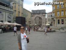 [P04] Croatia - Pula - ,,Porta Aurea’’ » foto by popescu.borsa*
 - 
<span class="allrVoted glyphicon glyphicon-heart hidden" id="av166143"></span>
<a class="m-l-10 hidden" id="sv166143" onclick="voting_Foto_DelVot(,166143,1185)" role="button">șterge vot <span class="glyphicon glyphicon-remove"></span></a>
<a id="v9166143" class=" c-red"  onclick="voting_Foto_SetVot(166143)" role="button"><span class="glyphicon glyphicon-heart-empty"></span> <b>LIKE</b> = Votează poza</a> <img class="hidden"  id="f166143W9" src="/imagini/loader.gif" border="0" /><span class="AjErrMes hidden" id="e166143ErM"></span>