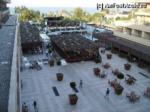 [P16] foto din balconul camerei (curtea interioara la hotel)  » foto by yuly68*
 - 
<span class="allrVoted glyphicon glyphicon-heart hidden" id="av383869"></span>
<a class="m-l-10 hidden" id="sv383869" onclick="voting_Foto_DelVot(,383869,1187)" role="button">șterge vot <span class="glyphicon glyphicon-remove"></span></a>
<a id="v9383869" class=" c-red"  onclick="voting_Foto_SetVot(383869)" role="button"><span class="glyphicon glyphicon-heart-empty"></span> <b>LIKE</b> = Votează poza</a> <img class="hidden"  id="f383869W9" src="/imagini/loader.gif" border="0" /><span class="AjErrMes hidden" id="e383869ErM"></span>