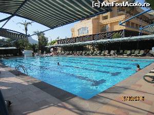 [P13] Piscina pentru adulţi » foto by marsus
 - 
<span class="allrVoted glyphicon glyphicon-heart hidden" id="av675930"></span>
<a class="m-l-10 hidden" id="sv675930" onclick="voting_Foto_DelVot(,675930,1187)" role="button">șterge vot <span class="glyphicon glyphicon-remove"></span></a>
<a id="v9675930" class=" c-red"  onclick="voting_Foto_SetVot(675930)" role="button"><span class="glyphicon glyphicon-heart-empty"></span> <b>LIKE</b> = Votează poza</a> <img class="hidden"  id="f675930W9" src="/imagini/loader.gif" border="0" /><span class="AjErrMes hidden" id="e675930ErM"></span>