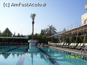 [P09] ... cealalta parte a piscinei » foto by rora
 - 
<span class="allrVoted glyphicon glyphicon-heart hidden" id="av879106"></span>
<a class="m-l-10 hidden" id="sv879106" onclick="voting_Foto_DelVot(,879106,1187)" role="button">șterge vot <span class="glyphicon glyphicon-remove"></span></a>
<a id="v9879106" class=" c-red"  onclick="voting_Foto_SetVot(879106)" role="button"><span class="glyphicon glyphicon-heart-empty"></span> <b>LIKE</b> = Votează poza</a> <img class="hidden"  id="f879106W9" src="/imagini/loader.gif" border="0" /><span class="AjErrMes hidden" id="e879106ErM"></span>