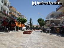 [P11] Strada pietonala din Belek » foto by monicutza
 - 
<span class="allrVoted glyphicon glyphicon-heart hidden" id="av227330"></span>
<a class="m-l-10 hidden" id="sv227330" onclick="voting_Foto_DelVot(,227330,1192)" role="button">șterge vot <span class="glyphicon glyphicon-remove"></span></a>
<a id="v9227330" class=" c-red"  onclick="voting_Foto_SetVot(227330)" role="button"><span class="glyphicon glyphicon-heart-empty"></span> <b>LIKE</b> = Votează poza</a> <img class="hidden"  id="f227330W9" src="/imagini/loader.gif" border="0" /><span class="AjErrMes hidden" id="e227330ErM"></span>