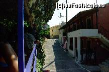 [P28] am oprit la 'angela'sa ne racorim. Strzile erau pustii. Localnicii de la bar foarte primitor si curiosi sa afle ce-i cu noi si de unde suntem.  » foto by Cristina2k8
 - 
<span class="allrVoted glyphicon glyphicon-heart hidden" id="av427959"></span>
<a class="m-l-10 hidden" id="sv427959" onclick="voting_Foto_DelVot(,427959,1198)" role="button">șterge vot <span class="glyphicon glyphicon-remove"></span></a>
<a id="v9427959" class=" c-red"  onclick="voting_Foto_SetVot(427959)" role="button"><span class="glyphicon glyphicon-heart-empty"></span> <b>LIKE</b> = Votează poza</a> <img class="hidden"  id="f427959W9" src="/imagini/loader.gif" border="0" /><span class="AjErrMes hidden" id="e427959ErM"></span>