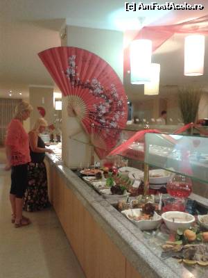 [P25] in restaurant » foto by danadana*
 - 
<span class="allrVoted glyphicon glyphicon-heart hidden" id="av538893"></span>
<a class="m-l-10 hidden" id="sv538893" onclick="voting_Foto_DelVot(,538893,1198)" role="button">șterge vot <span class="glyphicon glyphicon-remove"></span></a>
<a id="v9538893" class=" c-red"  onclick="voting_Foto_SetVot(538893)" role="button"><span class="glyphicon glyphicon-heart-empty"></span> <b>LIKE</b> = Votează poza</a> <img class="hidden"  id="f538893W9" src="/imagini/loader.gif" border="0" /><span class="AjErrMes hidden" id="e538893ErM"></span>