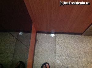 [P02] 5 zile a stat o cutie de lapte condensat goala in lift. nu cred ca intra in perimetrul lor de curatenie » foto by tractoriciul
 - 
<span class="allrVoted glyphicon glyphicon-heart hidden" id="av662988"></span>
<a class="m-l-10 hidden" id="sv662988" onclick="voting_Foto_DelVot(,662988,1201)" role="button">șterge vot <span class="glyphicon glyphicon-remove"></span></a>
<a id="v9662988" class=" c-red"  onclick="voting_Foto_SetVot(662988)" role="button"><span class="glyphicon glyphicon-heart-empty"></span> <b>LIKE</b> = Votează poza</a> <img class="hidden"  id="f662988W9" src="/imagini/loader.gif" border="0" /><span class="AjErrMes hidden" id="e662988ErM"></span>