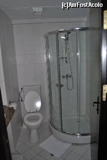 [P10] Dusul si WC-ul » foto by sforicel
 - 
<span class="allrVoted glyphicon glyphicon-heart hidden" id="av177401"></span>
<a class="m-l-10 hidden" id="sv177401" onclick="voting_Foto_DelVot(,177401,1219)" role="button">șterge vot <span class="glyphicon glyphicon-remove"></span></a>
<a id="v9177401" class=" c-red"  onclick="voting_Foto_SetVot(177401)" role="button"><span class="glyphicon glyphicon-heart-empty"></span> <b>LIKE</b> = Votează poza</a> <img class="hidden"  id="f177401W9" src="/imagini/loader.gif" border="0" /><span class="AjErrMes hidden" id="e177401ErM"></span>