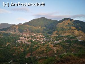 [P03] Metsovo, văzut de pe șosea, cu 1-2 km înainte de intrarea în sat » foto by crismis
 - 
<span class="allrVoted glyphicon glyphicon-heart hidden" id="av1256639"></span>
<a class="m-l-10 hidden" id="sv1256639" onclick="voting_Foto_DelVot(,1256639,1227)" role="button">șterge vot <span class="glyphicon glyphicon-remove"></span></a>
<a id="v91256639" class=" c-red"  onclick="voting_Foto_SetVot(1256639)" role="button"><span class="glyphicon glyphicon-heart-empty"></span> <b>LIKE</b> = Votează poza</a> <img class="hidden"  id="f1256639W9" src="/imagini/loader.gif" border="0" /><span class="AjErrMes hidden" id="e1256639ErM"></span>