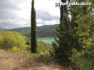 [P04] Lacul de acumulare Techniti Limni - vedere după ce treci de Melates » foto by ebirsan
 - 
<span class="allrVoted glyphicon glyphicon-heart hidden" id="av473476"></span>
<a class="m-l-10 hidden" id="sv473476" onclick="voting_Foto_DelVot(,473476,1227)" role="button">șterge vot <span class="glyphicon glyphicon-remove"></span></a>
<a id="v9473476" class=" c-red"  onclick="voting_Foto_SetVot(473476)" role="button"><span class="glyphicon glyphicon-heart-empty"></span> <b>LIKE</b> = Votează poza</a> <img class="hidden"  id="f473476W9" src="/imagini/loader.gif" border="0" /><span class="AjErrMes hidden" id="e473476ErM"></span>