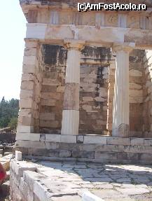 [P28] Ruine templu Delphi » foto by krondia*
 - 
<span class="allrVoted glyphicon glyphicon-heart hidden" id="av43020"></span>
<a class="m-l-10 hidden" id="sv43020" onclick="voting_Foto_DelVot(,43020,1227)" role="button">șterge vot <span class="glyphicon glyphicon-remove"></span></a>
<a id="v943020" class=" c-red"  onclick="voting_Foto_SetVot(43020)" role="button"><span class="glyphicon glyphicon-heart-empty"></span> <b>LIKE</b> = Votează poza</a> <img class="hidden"  id="f43020W9" src="/imagini/loader.gif" border="0" /><span class="AjErrMes hidden" id="e43020ErM"></span>