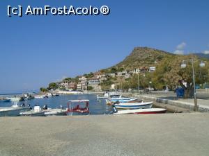 [P31] Glyfada, un sătuc simpatic pe malul nordic al Golfului Corint » foto by Carmen Ion
 - 
<span class="allrVoted glyphicon glyphicon-heart hidden" id="av1132793"></span>
<a class="m-l-10 hidden" id="sv1132793" onclick="voting_Foto_DelVot(,1132793,1227)" role="button">șterge vot <span class="glyphicon glyphicon-remove"></span></a>
<a id="v91132793" class=" c-red"  onclick="voting_Foto_SetVot(1132793)" role="button"><span class="glyphicon glyphicon-heart-empty"></span> <b>LIKE</b> = Votează poza</a> <img class="hidden"  id="f1132793W9" src="/imagini/loader.gif" border="0" /><span class="AjErrMes hidden" id="e1132793ErM"></span>