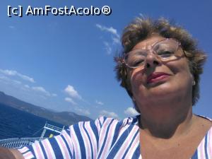 [P45] Selfie pe feribot » foto by Carmen Ion
 - 
<span class="allrVoted glyphicon glyphicon-heart hidden" id="av1132807"></span>
<a class="m-l-10 hidden" id="sv1132807" onclick="voting_Foto_DelVot(,1132807,1227)" role="button">șterge vot <span class="glyphicon glyphicon-remove"></span></a>
<a id="v91132807" class=" c-red"  onclick="voting_Foto_SetVot(1132807)" role="button"><span class="glyphicon glyphicon-heart-empty"></span> <b>LIKE</b> = Votează poza</a> <img class="hidden"  id="f1132807W9" src="/imagini/loader.gif" border="0" /><span class="AjErrMes hidden" id="e1132807ErM"></span>