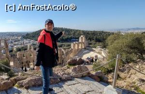 [P23] Subsemnatul pe Acropole. Acolo se afla Odeonul lui Herodes Atticus (foto: 02.01.2022). » foto by ovidiuyepi
 - 
<span class="allrVoted glyphicon glyphicon-heart hidden" id="av1275584"></span>
<a class="m-l-10 hidden" id="sv1275584" onclick="voting_Foto_DelVot(,1275584,1227)" role="button">șterge vot <span class="glyphicon glyphicon-remove"></span></a>
<a id="v91275584" class=" c-red"  onclick="voting_Foto_SetVot(1275584)" role="button"><span class="glyphicon glyphicon-heart-empty"></span> <b>LIKE</b> = Votează poza</a> <img class="hidden"  id="f1275584W9" src="/imagini/loader.gif" border="0" /><span class="AjErrMes hidden" id="e1275584ErM"></span>