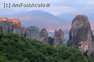 [P14] Zori de zi la Meteora » foto by nickro
 - 
<span class="allrVoted glyphicon glyphicon-heart hidden" id="av915209"></span>
<a class="m-l-10 hidden" id="sv915209" onclick="voting_Foto_DelVot(,915209,1227)" role="button">șterge vot <span class="glyphicon glyphicon-remove"></span></a>
<a id="v9915209" class=" c-red"  onclick="voting_Foto_SetVot(915209)" role="button"><span class="glyphicon glyphicon-heart-empty"></span> <b>LIKE</b> = Votează poza</a> <img class="hidden"  id="f915209W9" src="/imagini/loader.gif" border="0" /><span class="AjErrMes hidden" id="e915209ErM"></span>