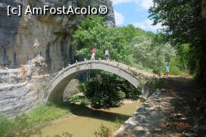 [P29] Zagoria - podul Lazaridis » foto by nickro
 - 
<span class="allrVoted glyphicon glyphicon-heart hidden" id="av915248"></span>
<a class="m-l-10 hidden" id="sv915248" onclick="voting_Foto_DelVot(,915248,1227)" role="button">șterge vot <span class="glyphicon glyphicon-remove"></span></a>
<a id="v9915248" class=" c-red"  onclick="voting_Foto_SetVot(915248)" role="button"><span class="glyphicon glyphicon-heart-empty"></span> <b>LIKE</b> = Votează poza</a> <img class="hidden"  id="f915248W9" src="/imagini/loader.gif" border="0" /><span class="AjErrMes hidden" id="e915248ErM"></span>