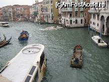 [P14] trafic intens pe Grand Canale » foto by cristi_an3000
 - 
<span class="allrVoted glyphicon glyphicon-heart hidden" id="av26537"></span>
<a class="m-l-10 hidden" id="sv26537" onclick="voting_Foto_DelVot(,26537,1229)" role="button">șterge vot <span class="glyphicon glyphicon-remove"></span></a>
<a id="v926537" class=" c-red"  onclick="voting_Foto_SetVot(26537)" role="button"><span class="glyphicon glyphicon-heart-empty"></span> <b>LIKE</b> = Votează poza</a> <img class="hidden"  id="f26537W9" src="/imagini/loader.gif" border="0" /><span class="AjErrMes hidden" id="e26537ErM"></span>
