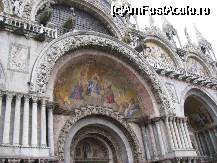 [P21] Catedrala San Marco » foto by cristi_an3000
 - 
<span class="allrVoted glyphicon glyphicon-heart hidden" id="av26545"></span>
<a class="m-l-10 hidden" id="sv26545" onclick="voting_Foto_DelVot(,26545,1229)" role="button">șterge vot <span class="glyphicon glyphicon-remove"></span></a>
<a id="v926545" class=" c-red"  onclick="voting_Foto_SetVot(26545)" role="button"><span class="glyphicon glyphicon-heart-empty"></span> <b>LIKE</b> = Votează poza</a> <img class="hidden"  id="f26545W9" src="/imagini/loader.gif" border="0" /><span class="AjErrMes hidden" id="e26545ErM"></span>