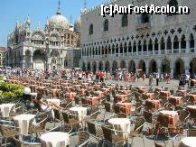 [P22] Palazzo Ducale si San Marco in fundal, dar in fata mea privelistea e imbogatita... » foto by mcosmin
 - 
<span class="allrVoted glyphicon glyphicon-heart hidden" id="av27874"></span>
<a class="m-l-10 hidden" id="sv27874" onclick="voting_Foto_DelVot(,27874,1229)" role="button">șterge vot <span class="glyphicon glyphicon-remove"></span></a>
<a id="v927874" class=" c-red"  onclick="voting_Foto_SetVot(27874)" role="button"><span class="glyphicon glyphicon-heart-empty"></span> <b>LIKE</b> = Votează poza</a> <img class="hidden"  id="f27874W9" src="/imagini/loader.gif" border="0" /><span class="AjErrMes hidden" id="e27874ErM"></span>