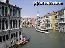 [P21] Canal Grande. În stânga, Palazzo dei Camerlenghi » foto by Costi
 - 
<span class="allrVoted glyphicon glyphicon-heart hidden" id="av45994"></span>
<a class="m-l-10 hidden" id="sv45994" onclick="voting_Foto_DelVot(,45994,1229)" role="button">șterge vot <span class="glyphicon glyphicon-remove"></span></a>
<a id="v945994" class=" c-red"  onclick="voting_Foto_SetVot(45994)" role="button"><span class="glyphicon glyphicon-heart-empty"></span> <b>LIKE</b> = Votează poza</a> <img class="hidden"  id="f45994W9" src="/imagini/loader.gif" border="0" /><span class="AjErrMes hidden" id="e45994ErM"></span>
