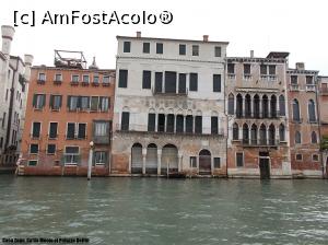 [P08] Veneția. Pe Canal Grande. <i>Ca 'Zago, Ca da Mosto, Palazzo Dolfin</i> » foto by mihaelavoicu
 - 
<span class="allrVoted glyphicon glyphicon-heart hidden" id="av1213331"></span>
<a class="m-l-10 hidden" id="sv1213331" onclick="voting_Foto_DelVot(,1213331,1229)" role="button">șterge vot <span class="glyphicon glyphicon-remove"></span></a>
<a id="v91213331" class=" c-red"  onclick="voting_Foto_SetVot(1213331)" role="button"><span class="glyphicon glyphicon-heart-empty"></span> <b>LIKE</b> = Votează poza</a> <img class="hidden"  id="f1213331W9" src="/imagini/loader.gif" border="0" /><span class="AjErrMes hidden" id="e1213331ErM"></span>