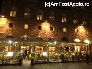 [P02] Seara in Piazza della Signoria terasa unui restaurant de lux » foto by amero
 - 
<span class="allrVoted glyphicon glyphicon-heart hidden" id="av685608"></span>
<a class="m-l-10 hidden" id="sv685608" onclick="voting_Foto_DelVot(,685608,1230)" role="button">șterge vot <span class="glyphicon glyphicon-remove"></span></a>
<a id="v9685608" class=" c-red"  onclick="voting_Foto_SetVot(685608)" role="button"><span class="glyphicon glyphicon-heart-empty"></span> <b>LIKE</b> = Votează poza</a> <img class="hidden"  id="f685608W9" src="/imagini/loader.gif" border="0" /><span class="AjErrMes hidden" id="e685608ErM"></span>