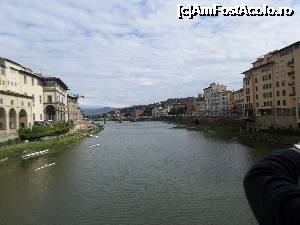 [P01] Vedere asupra Florentei luata de pe Ponte Vecchio, in dreapta zona Oltrarno, in stanga Coridorul Vasari » foto by amero
 - 
<span class="allrVoted glyphicon glyphicon-heart hidden" id="av699927"></span>
<a class="m-l-10 hidden" id="sv699927" onclick="voting_Foto_DelVot(,699927,1230)" role="button">șterge vot <span class="glyphicon glyphicon-remove"></span></a>
<a id="v9699927" class=" c-red"  onclick="voting_Foto_SetVot(699927)" role="button"><span class="glyphicon glyphicon-heart-empty"></span> <b>LIKE</b> = Votează poza</a> <img class="hidden"  id="f699927W9" src="/imagini/loader.gif" border="0" /><span class="AjErrMes hidden" id="e699927ErM"></span>
