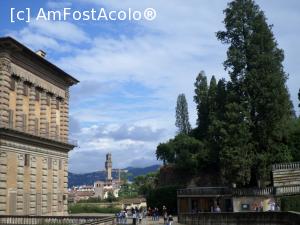 [P17] In gradinile Boboli, vedere spre oras » foto by amero
 - 
<span class="allrVoted glyphicon glyphicon-heart hidden" id="av706647"></span>
<a class="m-l-10 hidden" id="sv706647" onclick="voting_Foto_DelVot(,706647,1230)" role="button">șterge vot <span class="glyphicon glyphicon-remove"></span></a>
<a id="v9706647" class=" c-red"  onclick="voting_Foto_SetVot(706647)" role="button"><span class="glyphicon glyphicon-heart-empty"></span> <b>LIKE</b> = Votează poza</a> <img class="hidden"  id="f706647W9" src="/imagini/loader.gif" border="0" /><span class="AjErrMes hidden" id="e706647ErM"></span>