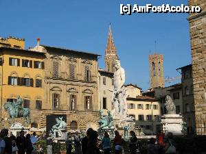 [P20] Piazza della Signoria. Neptun a lui Ammannati.  » foto by gettutza
 - 
<span class="allrVoted glyphicon glyphicon-heart hidden" id="av389316"></span>
<a class="m-l-10 hidden" id="sv389316" onclick="voting_Foto_DelVot(,389316,1230)" role="button">șterge vot <span class="glyphicon glyphicon-remove"></span></a>
<a id="v9389316" class=" c-red"  onclick="voting_Foto_SetVot(389316)" role="button"><span class="glyphicon glyphicon-heart-empty"></span> <b>LIKE</b> = Votează poza</a> <img class="hidden"  id="f389316W9" src="/imagini/loader.gif" border="0" /><span class="AjErrMes hidden" id="e389316ErM"></span>