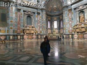 [P01] Capela De Medici » foto by calincheita
 - 
<span class="allrVoted glyphicon glyphicon-heart hidden" id="av1418887"></span>
<a class="m-l-10 hidden" id="sv1418887" onclick="voting_Foto_DelVot(,1418887,1230)" role="button">șterge vot <span class="glyphicon glyphicon-remove"></span></a>
<a id="v91418887" class=" c-red"  onclick="voting_Foto_SetVot(1418887)" role="button"><span class="glyphicon glyphicon-heart-empty"></span> <b>LIKE</b> = Votează poza</a> <img class="hidden"  id="f1418887W9" src="/imagini/loader.gif" border="0" /><span class="AjErrMes hidden" id="e1418887ErM"></span>
