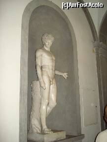 [P07] Florenta - Palatul Pitti - in peretii grosi ai palatului sunt sute de nise cu statui » foto by Diaura*
 - 
<span class="allrVoted glyphicon glyphicon-heart hidden" id="av147042"></span>
<a class="m-l-10 hidden" id="sv147042" onclick="voting_Foto_DelVot(,147042,1230)" role="button">șterge vot <span class="glyphicon glyphicon-remove"></span></a>
<a id="v9147042" class=" c-red"  onclick="voting_Foto_SetVot(147042)" role="button"><span class="glyphicon glyphicon-heart-empty"></span> <b>LIKE</b> = Votează poza</a> <img class="hidden"  id="f147042W9" src="/imagini/loader.gif" border="0" /><span class="AjErrMes hidden" id="e147042ErM"></span>