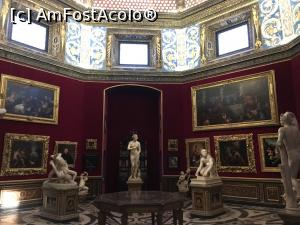 [P38] Galeriile Uffizi, Sala Tribuna.  » foto by Aurici
 - 
<span class="allrVoted glyphicon glyphicon-heart hidden" id="av1087565"></span>
<a class="m-l-10 hidden" id="sv1087565" onclick="voting_Foto_DelVot(,1087565,1230)" role="button">șterge vot <span class="glyphicon glyphicon-remove"></span></a>
<a id="v91087565" class=" c-red"  onclick="voting_Foto_SetVot(1087565)" role="button"><span class="glyphicon glyphicon-heart-empty"></span> <b>LIKE</b> = Votează poza</a> <img class="hidden"  id="f1087565W9" src="/imagini/loader.gif" border="0" /><span class="AjErrMes hidden" id="e1087565ErM"></span>