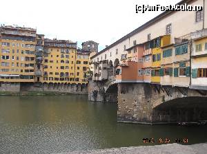 [P05] Ponte Vecchio, cu magazinele de bijuterii de jos si galeria elitista de sus.  » foto by Albinoium
 - 
<span class="allrVoted glyphicon glyphicon-heart hidden" id="av679042"></span>
<a class="m-l-10 hidden" id="sv679042" onclick="voting_Foto_DelVot(,679042,1230)" role="button">șterge vot <span class="glyphicon glyphicon-remove"></span></a>
<a id="v9679042" class=" c-red"  onclick="voting_Foto_SetVot(679042)" role="button"><span class="glyphicon glyphicon-heart-empty"></span> <b>LIKE</b> = Votează poza</a> <img class="hidden"  id="f679042W9" src="/imagini/loader.gif" border="0" /><span class="AjErrMes hidden" id="e679042ErM"></span>