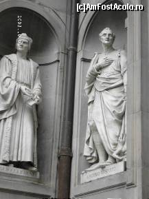 [P19] Statuia lui Amerigo Vespucci, din curtea de la Galleria degli Uffizi » foto by Costi
 - 
<span class="allrVoted glyphicon glyphicon-heart hidden" id="av46733"></span>
<a class="m-l-10 hidden" id="sv46733" onclick="voting_Foto_DelVot(,46733,1230)" role="button">șterge vot <span class="glyphicon glyphicon-remove"></span></a>
<a id="v946733" class=" c-red"  onclick="voting_Foto_SetVot(46733)" role="button"><span class="glyphicon glyphicon-heart-empty"></span> <b>LIKE</b> = Votează poza</a> <img class="hidden"  id="f46733W9" src="/imagini/loader.gif" border="0" /><span class="AjErrMes hidden" id="e46733ErM"></span>