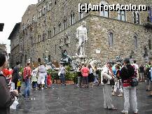 [P31] Fântâna lui Neptun, din Piazza della Signoria » foto by Costi
 - 
<span class="allrVoted glyphicon glyphicon-heart hidden" id="av46748"></span>
<a class="m-l-10 hidden" id="sv46748" onclick="voting_Foto_DelVot(,46748,1230)" role="button">șterge vot <span class="glyphicon glyphicon-remove"></span></a>
<a id="v946748" class=" c-red"  onclick="voting_Foto_SetVot(46748)" role="button"><span class="glyphicon glyphicon-heart-empty"></span> <b>LIKE</b> = Votează poza</a> <img class="hidden"  id="f46748W9" src="/imagini/loader.gif" border="0" /><span class="AjErrMes hidden" id="e46748ErM"></span>