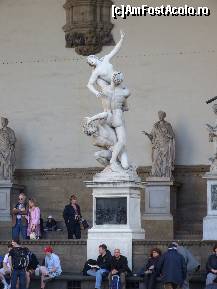 [P31] Statuia Ratto delle Sabine. » foto by iman
 - 
<span class="allrVoted glyphicon glyphicon-heart hidden" id="av157236"></span>
<a class="m-l-10 hidden" id="sv157236" onclick="voting_Foto_DelVot(,157236,1230)" role="button">șterge vot <span class="glyphicon glyphicon-remove"></span></a>
<a id="v9157236" class=" c-red"  onclick="voting_Foto_SetVot(157236)" role="button"><span class="glyphicon glyphicon-heart-empty"></span> <b>LIKE</b> = Votează poza</a> <img class="hidden"  id="f157236W9" src="/imagini/loader.gif" border="0" /><span class="AjErrMes hidden" id="e157236ErM"></span>