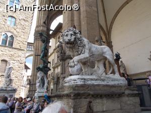 [P05] Loggia dei Lanzi. Leul din sec al XVI-lea. (Se vede și ”Perseu”)  » foto by mihaelavoicu
 - 
<span class="allrVoted glyphicon glyphicon-heart hidden" id="av1002744"></span>
<a class="m-l-10 hidden" id="sv1002744" onclick="voting_Foto_DelVot(,1002744,1230)" role="button">șterge vot <span class="glyphicon glyphicon-remove"></span></a>
<a id="v91002744" class=" c-red"  onclick="voting_Foto_SetVot(1002744)" role="button"><span class="glyphicon glyphicon-heart-empty"></span> <b>LIKE</b> = Votează poza</a> <img class="hidden"  id="f1002744W9" src="/imagini/loader.gif" border="0" /><span class="AjErrMes hidden" id="e1002744ErM"></span>