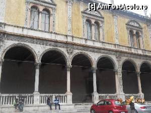 [P23] Italia - Verona - Piazza dei Signori - Loggia del Consiglio » foto by Diaura*
 - 
<span class="allrVoted glyphicon glyphicon-heart hidden" id="av371318"></span>
<a class="m-l-10 hidden" id="sv371318" onclick="voting_Foto_DelVot(,371318,1233)" role="button">șterge vot <span class="glyphicon glyphicon-remove"></span></a>
<a id="v9371318" class=" c-red"  onclick="voting_Foto_SetVot(371318)" role="button"><span class="glyphicon glyphicon-heart-empty"></span> <b>LIKE</b> = Votează poza</a> <img class="hidden"  id="f371318W9" src="/imagini/loader.gif" border="0" /><span class="AjErrMes hidden" id="e371318ErM"></span>